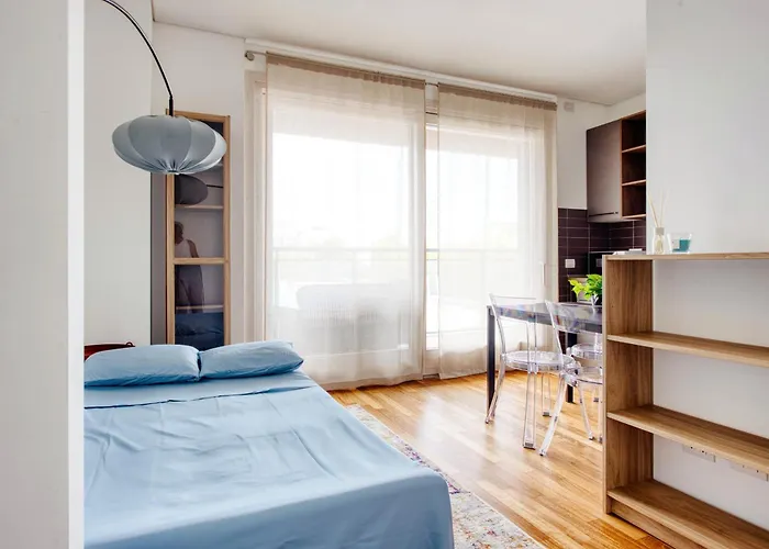 Giaxtower Gym & Pool Romantic Pool View * ميلان