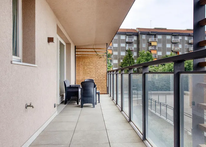 شقة Giaxtower Gym & Pool Romantic Pool View *