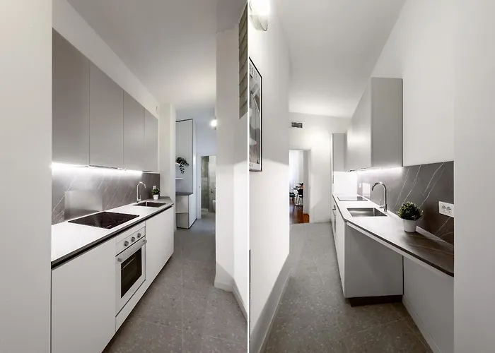Stayeasy Crocetta - Duomo Walking, 2 Bedrooms 2 Baths 아파트