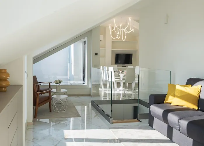דירה Luxury - Penthouse In Historic Center מילאנו