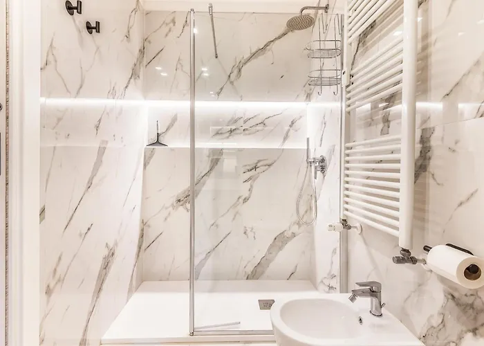 Apartment Luxury Via Montenevoso 4 Pax Wi-fi *