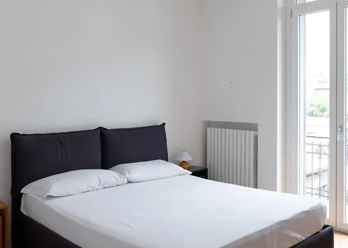 Luminoso Trilocale Con Ampio Terrazzo - Mirable Pm Apartman
