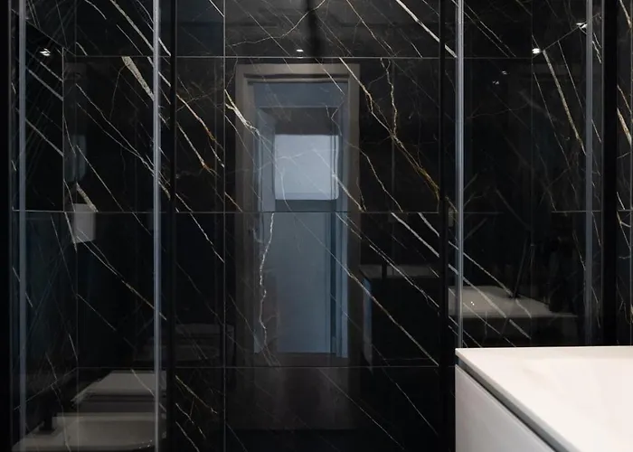 Lusso, Stile E Un Meraviglioso Terrazzo Nel Cuore Di 아파트 *