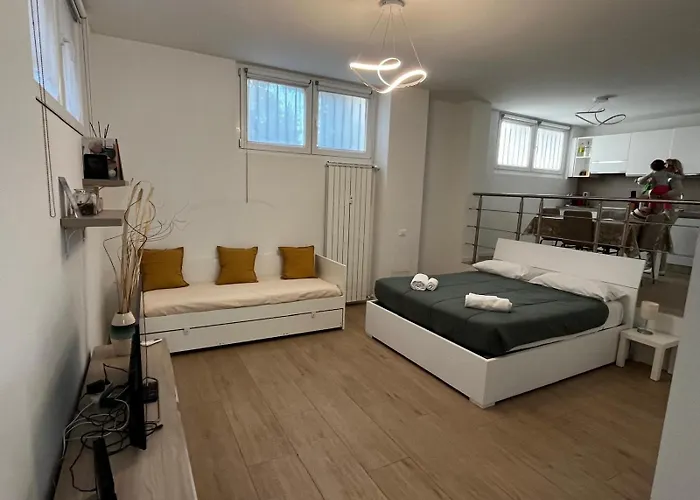 Loft Moderno A アパート