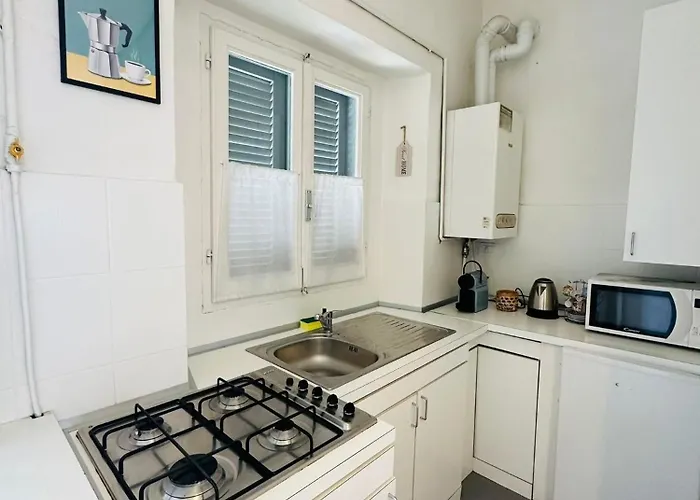 Luminoso Con Garage Privato Gratuito * Milano