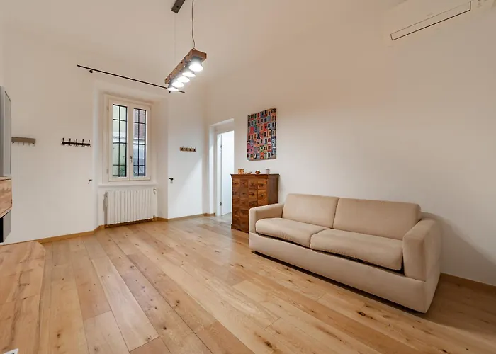 5 Walk From Porta Venezia Station, With 2 Bedrooms Appartement