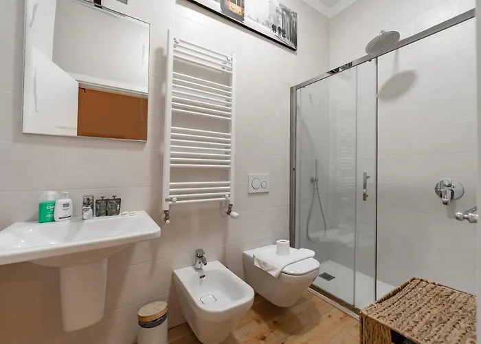 Appartement 5 Walk From Porta Venezia Station, With 2 Bedrooms Milan