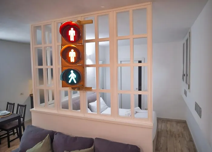 M1 Lotto San Siro Eclectic Pied A Terre Apartmán *