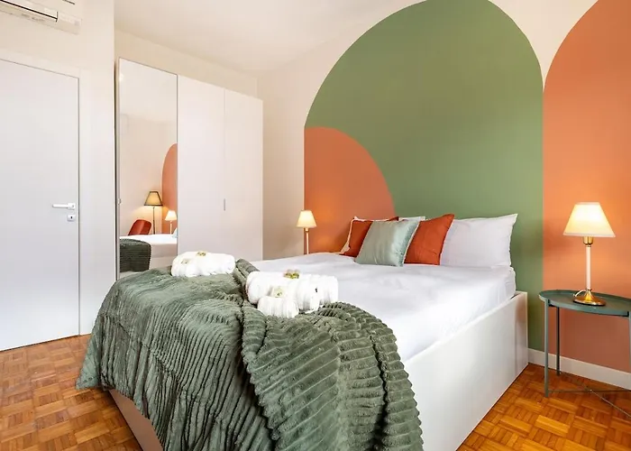 S&m Apartments- Urban Stripes 2 Bedrooms Near Underground M2 And Navigli Apartamento