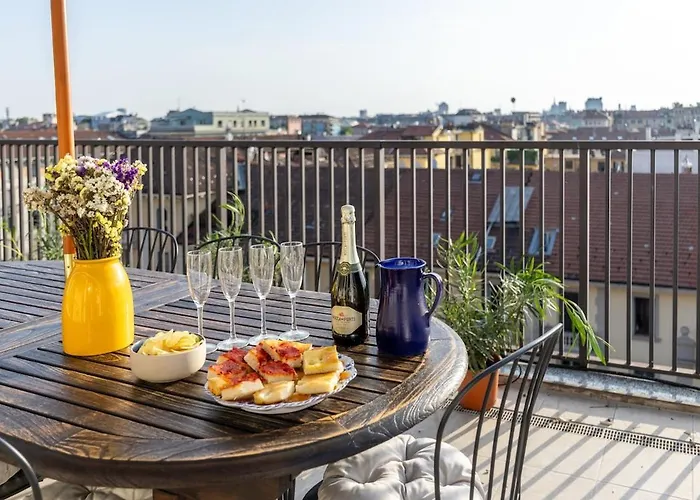 Duomo 7 Min - Panoramic Terrace & Two Bedrooms Lägenhet