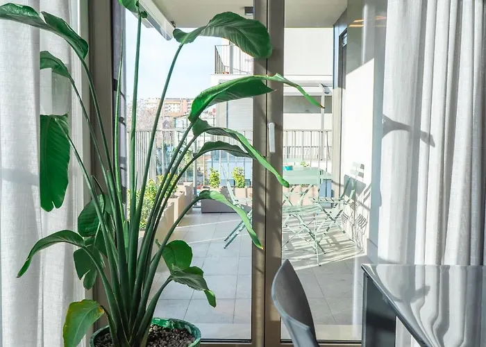 Apartmán Crespi Terrace, Private Parking, A Few Steps From The Metro