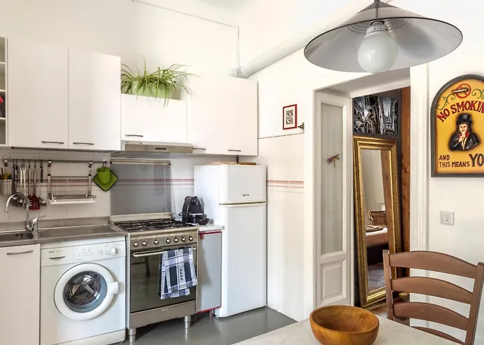 Lägenhet Typical Milanese Flat