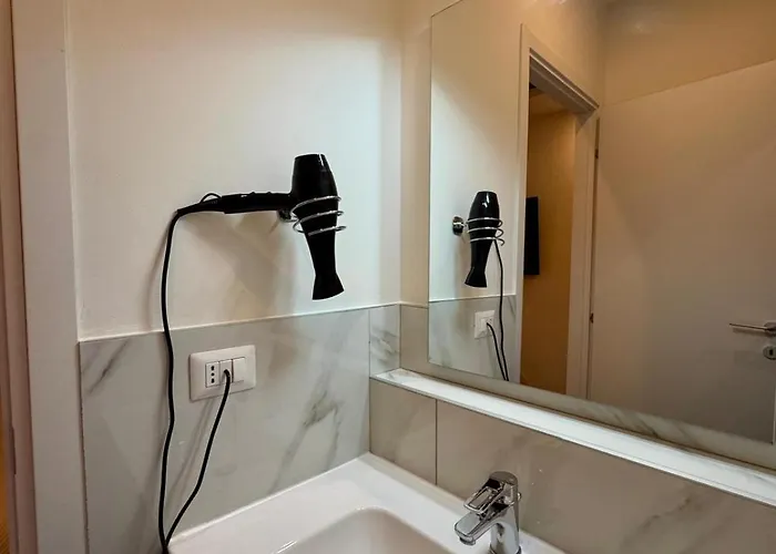 Confortable - 5 Milán