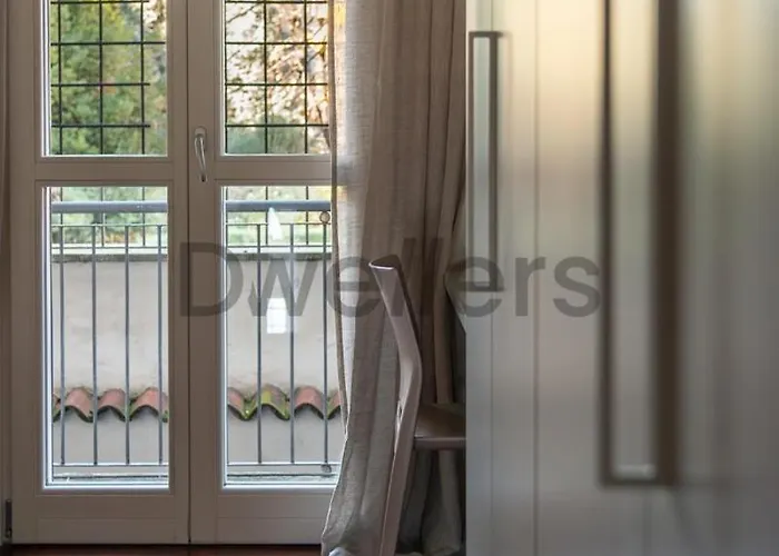 Sant Ambroeus Apartment