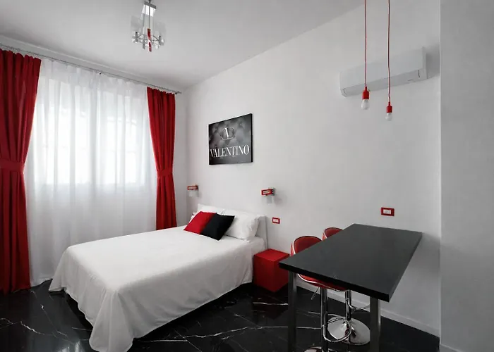 Maison Valentino * 밀라노