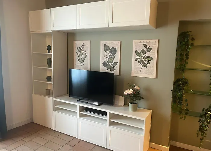 דירה Navigli Darsena - Luxury With Balcony מילאנו