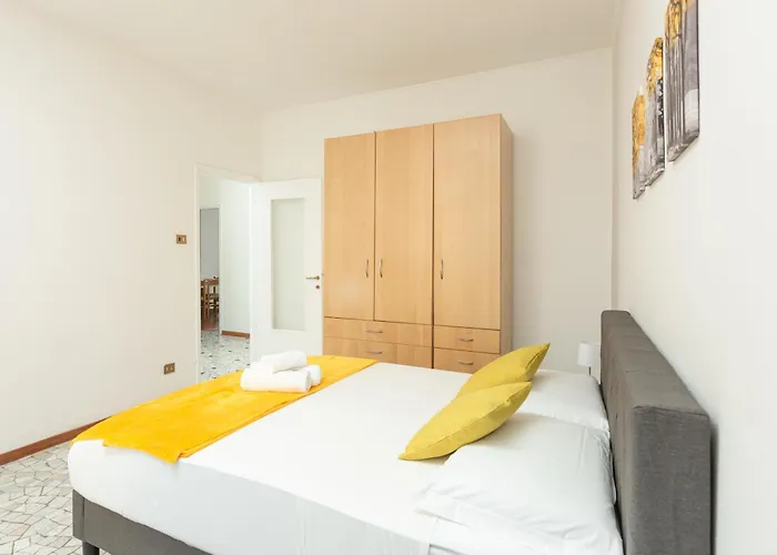 Artstay Porta Romana Apt, Parking, Centre * Milano