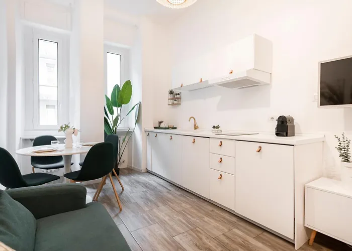 Easylife - - Tunisia 36 - Porta Venezia Apartment *