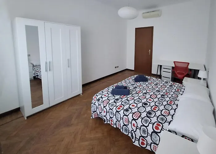 Apartamento Meg 32 Three-room In The Heart Of Isola