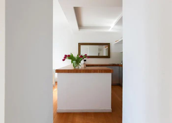 Hacca Collection - Brera & Fashion District - Bright 2br Апартаменты Милан