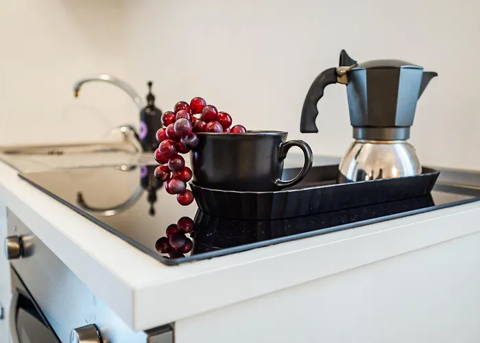 The Bau-haus - Station Area * מילאנו