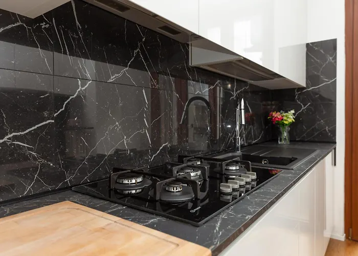 Artstay - Free Parking, Luxury Apt, M5, Sauna