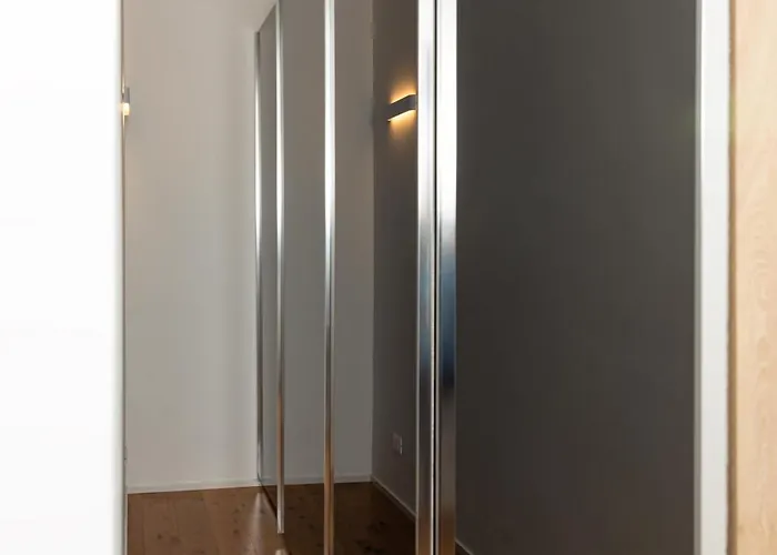 Artstay - Free Parking, Luxury Apt, M5, Sauna Daire Milano