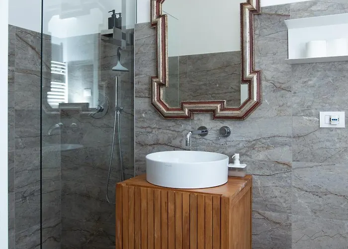 New Palace - Luxury Next To Metro M4 Daire *