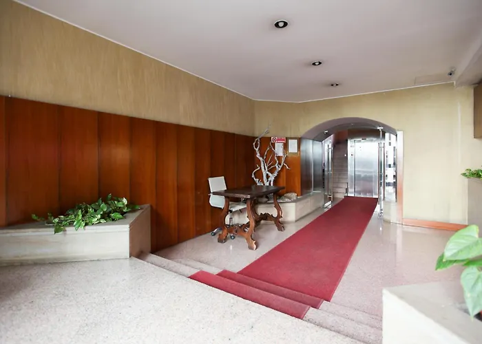 Hacca Collection - Brera & Fashion District - Bright 2br Апартаменты Милан