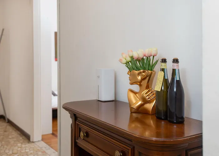 Artstay - Exclusive In Porta Romana, Free Parking 公寓