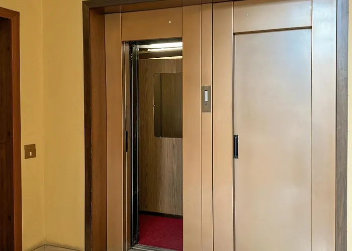 Artstay - Free Parking, Luxury Apt, M5, Sauna