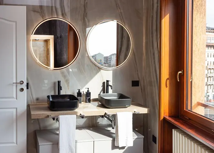 Artstay - Free Parking, Luxury Apt, M5, Sauna Daire Milano