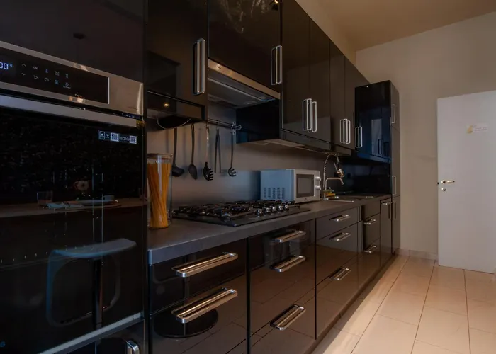 Appartement Italianway - The B Village New Milaan