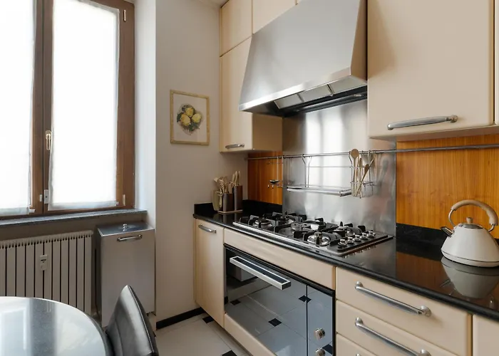 Lägenhet Brera Quadrilocale Di Lusso Con Sauna Milano