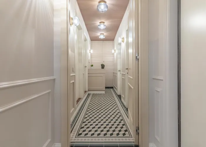 Vittoriana Foresteria Lombarda * Милан