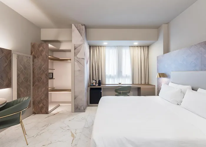 Baires Hotel *
