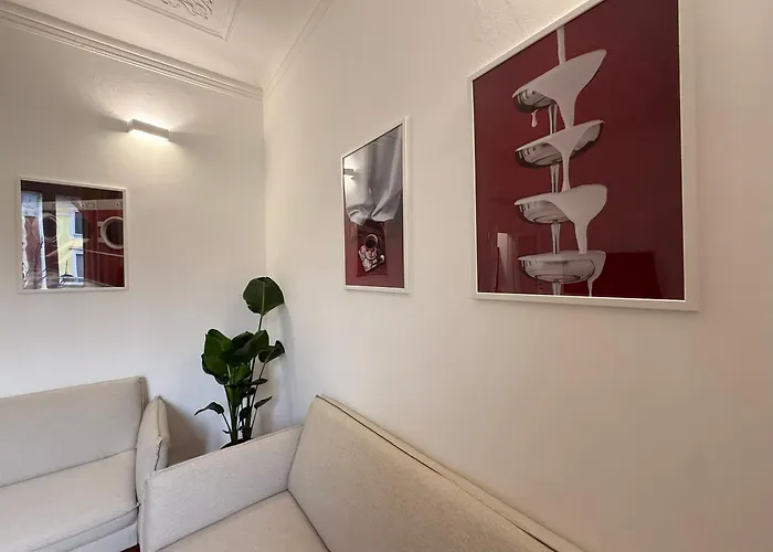 Newly Renovated 2br Near Bocconi & Metro Nyaraló Milánó