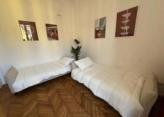 Nyaraló Newly Renovated 2br Near Bocconi & Metro