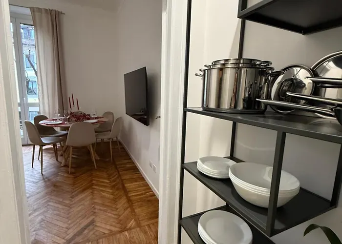 Nyaraló Newly Renovated 2br Near Bocconi & Metro
