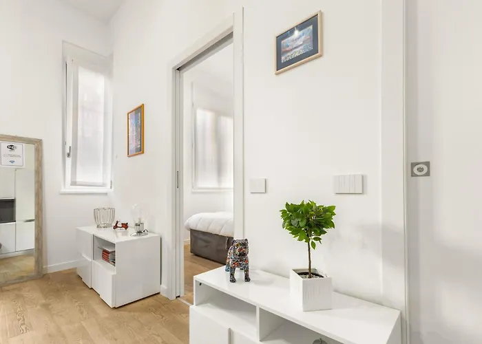 Ginny - San Siro Holiday home