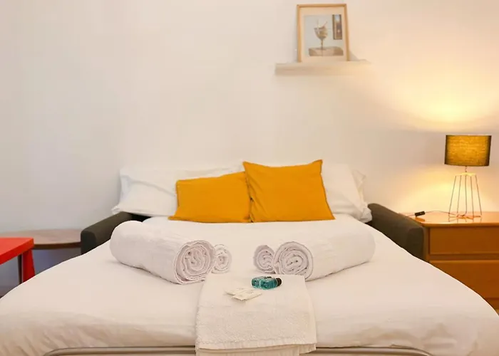 Exclusive & Cosy 3-bedroom By San Siro Stadium & Metro Guest house Milan