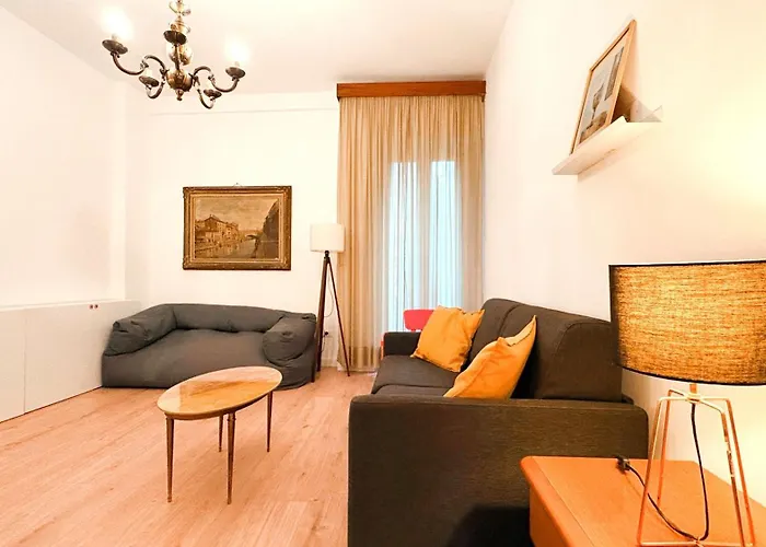 Exclusive & Cosy 3-bedroom By San Siro Stadium & Metro Guest house *