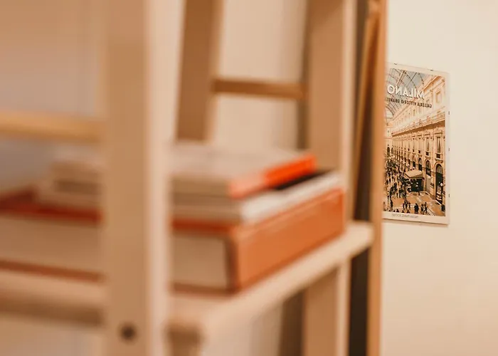 Casa De Amicis - Lakeside L&b بيت ضيافة ميلان