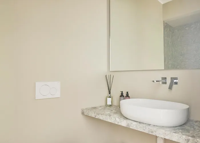 Duomo Collection-by Retreats Beauty&spa ゲストハウス 3*