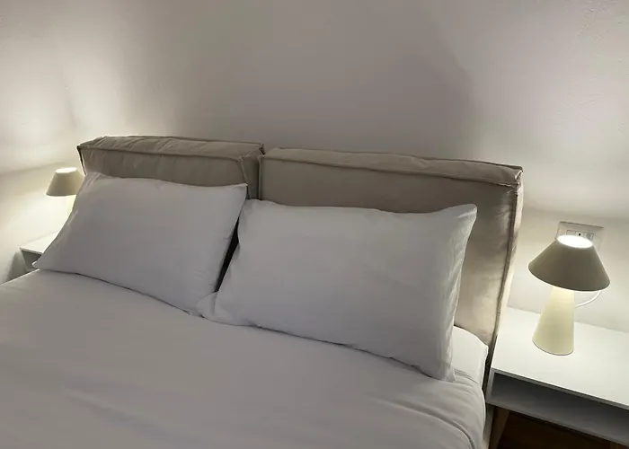 Newly Renovated 2br Near Bocconi & Metro