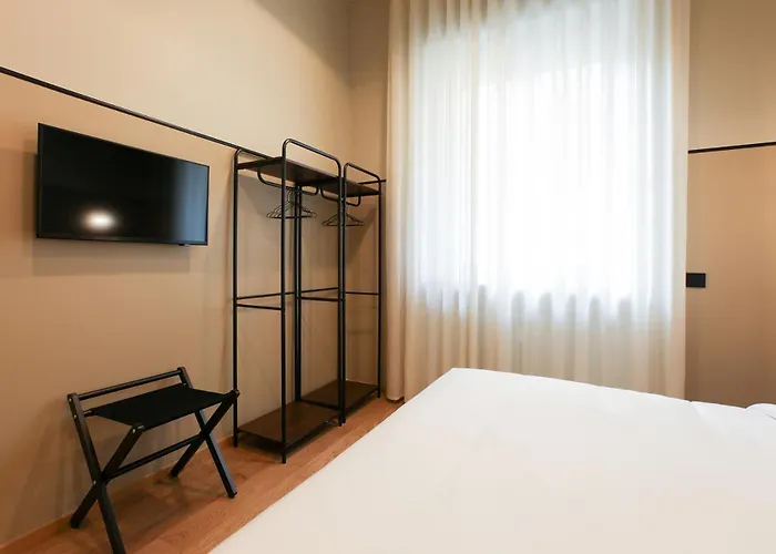 Ca Bela - Venini 3* Milan