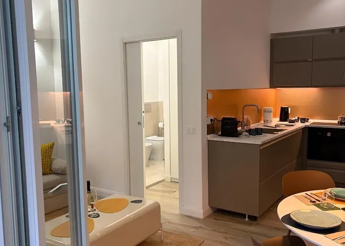 Lägenhet Premium Duomo Metro1, Comolake Trains11