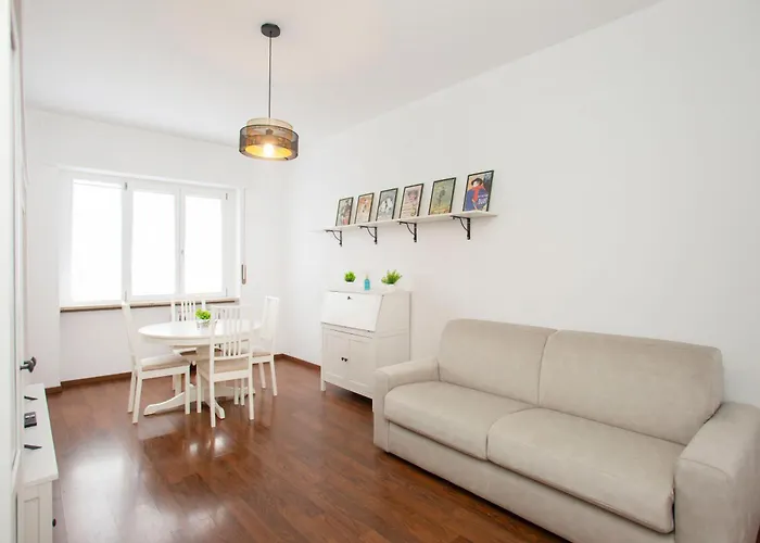 Corvetto Modern - Steps From M3 Corvetto Appartement Milaan