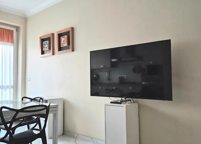 Apartment Arrivasti Stays, Spacious In Centre