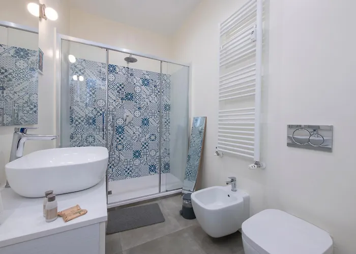 I-host - Bright 1br With Balcony In *